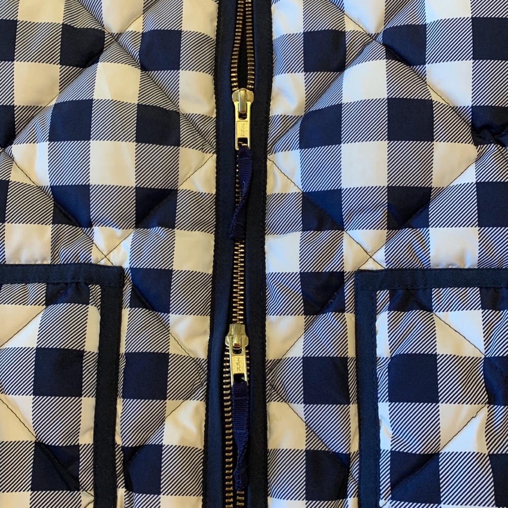 J. Crew Down Buffalo Check Puffer Vest Navy/White Medium EUC Reposhed - Picture 14 of 16